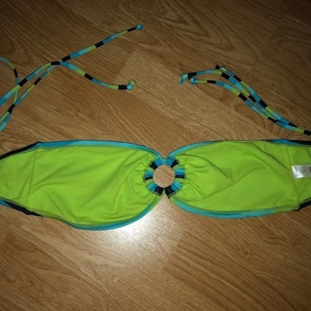 Old Navy Medium Bikini Top Green Blue‎ Stripes